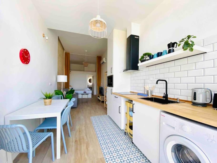 Beautiful Flat Next The Beach バレンシア エクステリア 写真
